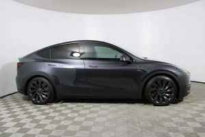 Model Y Performance AWD Électrique ACC Cuir Foncé R19 2024 d'occasion en bon état, frais d'accident inclus - Product Image 4