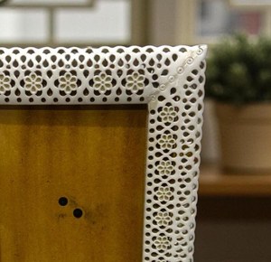 Cadre photo haut de gamme écologique en incrustation d'os avec motif géométrique |   Cadre photo décoratif fait main en stock - Product Image 6