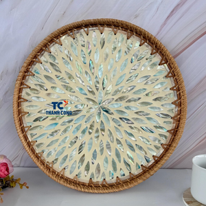 Plateaux décoratifs en nacre faits à la main avec coquille incrustée et bordure en rotin pour une utilisation élégante à l'intérieur de la maison - Product Image 3