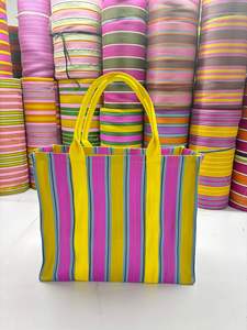 กระเป๋าผ้าไนลอนลายทางรีไซเคิลเป็นมิตรกับสิ่งแวดล้อมทนทานมีซิปปิดโลโก้ออกแบบได้ตามต้องการ - Product Image 6