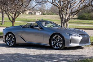 MINT 2023 LC 500 CONVERTIBLE - Product Image 6