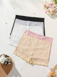 Sous-vêtements féminins haut de gamme, tongs en nylon/spandex de haute qualité, écologiques, respirants, taille mi-haute, emballés dans des sacs en plastique, fabriqués à Hanoï - Product Image 2