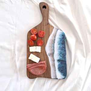 Planche à découper en bois de résine solide avec des matériaux en bois d'acacia et en bois de manguier offrant une surface d'équilibre exceptionnelle - Product Image 6