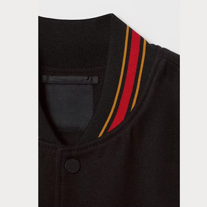 Veste bomber universitaire d'hiver à col montant en toile brodée avec logo personnalisé, respirante - Product Image 5