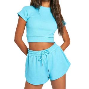 Ensemble de vêtements de sport décontractés pour femmes 2 pièces T-shirt de jogging en tissu confortable Short de teinture uni Tenues de mode en coton Ensembles pour femmes 2025 - Product Image 4