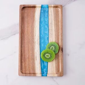 Planche à découper colorée personnalisée en bois d'acacia de haute qualité pour la cuisine planche à découper multifonction résine et plateau faits à la main - Product Image 1