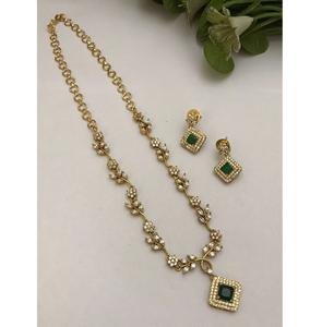 Conjunto de Collar y Aretes con Baño de Oro de Primera Calidad Estilo Polki para Bodas, Colección para Mujeres y Niñas - Product Image 1