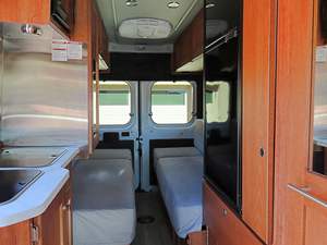 RAM 3500 ProMaster Cargo 2021, Techo Alto Extendido, ~21,300 Millas, Conversión a Camper, Usado en Clima Seco - Product Image 4