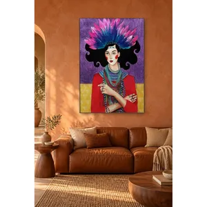 Fida, femme avec coiffe en plumes et colliers sur fond violet, impression sur toile - Product Image 2