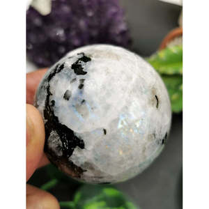 Sphère/boule de pierre de lune - sculptures faites à la main - énergie/chakra/reiki - diamètre 2 pouces - UNIQUEMENT UN SEUL EXEMPLAIRE - Product Image 4