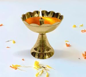 Diya d'huile en laiton pur le plus vendu pour les articles décoratifs Diwali disponibles au prix d'exportation du fabricant indien. - Product Image 5