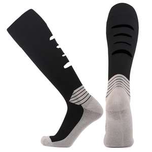 Chaussettes pour hommes Performance Crew Socks Pieds nus Motif imprimé Tricoté Body Logo Cuff Sports Socks athletic sock - Product Image 4