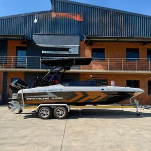 Barco de Pesca Profesional, Modelo Clásico, Soldado, Deportivo, de Alta Velocidad, con Cabina, de Aluminio, con Motor Fuera de Borda - Product Image 2