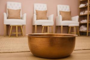 Cuenco tradicional indio de cobre para pies, recipiente de cobre para remojar los pies, cuenco ayurvédico para desintoxicación de pies, cuenco para pedicura, baño de pies curativo de cobre - Product Image 3