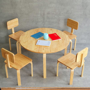 Ensemble table et 4 chaises pour enfants de style scandinave moderne en bois massif pour l'école par KGD032 - Product Image 4