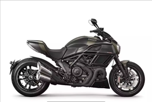 Moto sportive Ducati Diavel Carbon 2026 PRÊTE À LA VENTE – Offre spéciale - Product Image 3