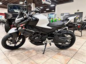 Prix direct usine Nouvelle moto de route CFMOTO 450NK 450cc 6 vitesses avec écran TFT, ABS, certifiée CE, OEM, industrielle, garantie 2 ans - Product Image 2