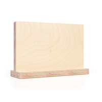 Table de présentation au sol en bois laqué italien Esposit pour 8 sacs, couleur naturelle/personnalisée, 25x8x1,8 cm, modèle SHE-084-001