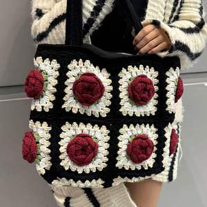 Bolso de Mano de Ganchillo de Algodón Hecho a Mano, Cierre de Cremallera, Forro de Poliéster Resistente, Decoración de Rosas 3D, Elegante, Retro, Grande - Product Image 1