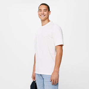 T-shirt de sport à manches courtes pour hommes avec logo personnalisé 2023/T-shirts pour hommes les plus vendus au Pakistan - Product Image 2