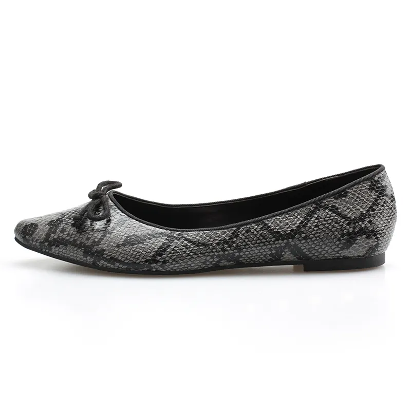 The women fashion fancy snake pu upper french binding black pu soft insole sharp toe flat shoes