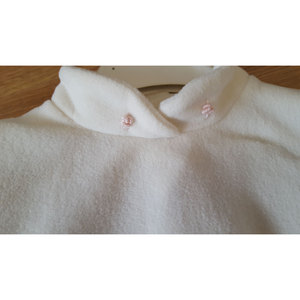Body para Bebé con Diseño de Rosas y Acabado con Puntada Vaporizada - Product Image 3