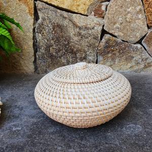 Boîte ronde en rotin naturel avec couvercle, boîte de rangement artisanale, écologique, décoration naturelle pour la maison et la maison, vente en gros du Vietnam - Product Image 1