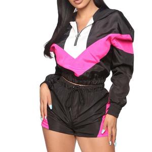 Chándal cortavientos personalizado Conjunto corto de dos piezas Diseño Streetwear Mujeres Chaqueta cortavientos reflectante Conjunto corto - Product Image 6