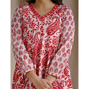 Vestido Anarkali de Algodón Estampado a Mano en Blanco y Rojo, Ropa Americana - Product Image 2