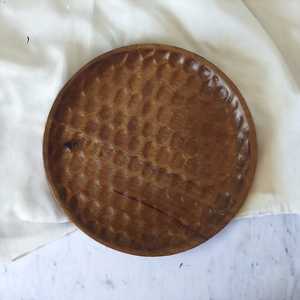 Ensemble de vaisselle marron à motif nid d'abeille plateau de service en bois de manguier écologique pour les mariages de Noël de vacances fabriqués à la main - Product Image 1