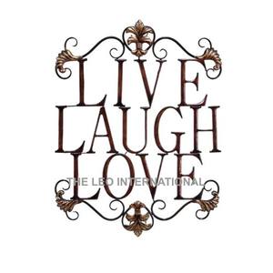 Décoration murale de Noël en fer forgé fantaisie, design alphabet, installation facile pour usage intérieur - Product Image 1