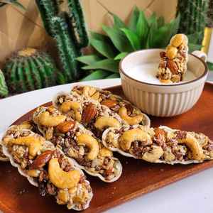 เค้กเรือผสมกับอัลมอนด์เม็ดมะม่วงหิมพานต์ฟักทองข้าวกล้องข้าวโอ๊ตมีคุณค่าทางโภชนาการอาหารเช้าซีเรียลผลิตในเวียดนาม - Product Image 4