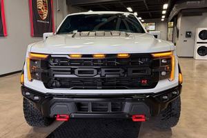 LISTO PARA ENVIAR RHD/LHD 2024 FO-RD F-150 RAPTOR R V8 SUPERCARGADO DE 720 HP 4WD - Product Image 2