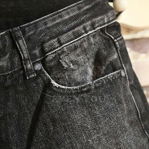 Shorts décontractés style urbain usé pour l'été, en tissu doux et respirant, avec un attrait moderne et tendance pour le quotidien. - Product Image 6