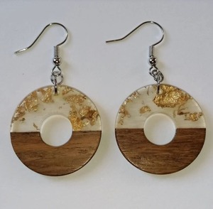 Ensemble de bijoux tendance en résine faite à la main pour femmes, collier et boucles d'oreilles, design léger, boucles d'oreilles en résine, moule pour boucles d'oreilles en résine - Product Image 5