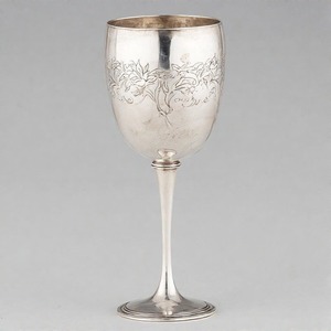 SoulChalice Divine Grace Adornado Metal Vino Cáliz Copa de acabado antiguo tradicional para rituales religiosos y altares de Iglesia - Product Image 1