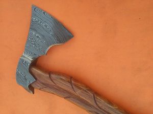 ขวานเหล็กดามัสกัสแฮนด์เมดพร้อมที่จับไม้โรสวูดกลางแจ้งผลิตจากเหล็กคาร์บอน - Product Image 3