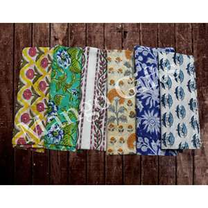 Lot de serviettes de table carrées en voile de coton 100% imprimé à la main indien, pour usage domestique - Vente en gros - Product Image 1