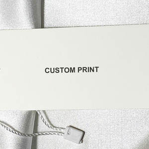 Étiquettes suspendues en papier personnalisées de haute qualité, écologiques, en gros, impression personnalisée pour vêtements, bijoux, jouets - Product Image 3