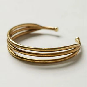 Vintage Metal <b>Bracelet</b> Inspired By Classic Jewelry Designs Offering Timeless Fashion Statement And Daily Wear Comfort - Product Image 1