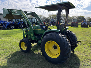 รถแทรกเตอร์จอห์นเดียร์ 4105 มือสองสภาพดี ลดราคาพิเศษ มีสินค้าพร้อมขายใกล้ฉัน - Product Image 4