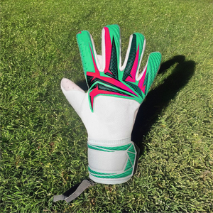 Gants de gardien de but de football professionnels de haute qualité, respirants, en cuir PU avec protection en latex et silicone pour les doigts - Product Image 1