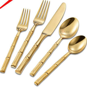 Cucharas de diseño de hoja hermosa chapadas en oro - Product Image 3