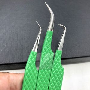 แหนบต่อขนตาปลอมจากญี่ปุ่นสีเขียวมรกตปรับโลโก้ชุบทองอย่างยั่งยืน - Product Image 6