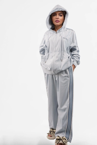 ชุดวอร์มขาบานสำหรับผู้หญิงชุดวอร์มสีพื้นผ้ากำมะหยี่สำหรับผู้หญิงชุดวอร์มแบบสั่งตัด - Product Image 2