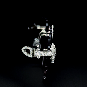 Gafas de Sol Ovaladas Blancas con Incrustaciones de Diamantes Estilo Rapero, Montura Completa, Protección UV400, Ligeras, Unisex, con Caja GRA - Product Image 5