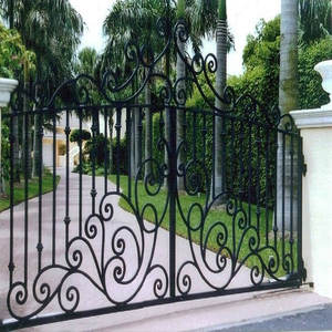 Porte principale élégante en fer forgé avec accessoires décoratifs et ensemble de quincaillerie complet inclus pour un montage professionnel rapide - Product Image 5