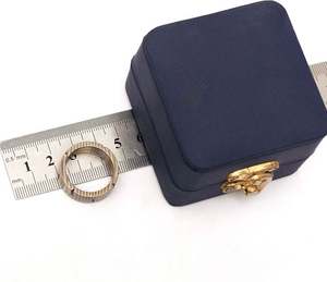 Bague en acier inoxydable damas personnalisée faite à la main avec incrustation en laiton hommes femmes bague de fiançailles unisexe par fabricant de couteaux - Product Image 6