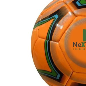 Ballon d'entraînement de football en matériau PU à des fins d'entraînement avec conception personnalisée et logo personnalisé par Next Tech Industries - Product Image 4