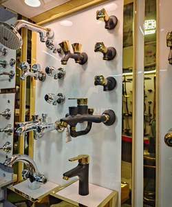 Ensemble de douche Liver Grohi avec pomme de douche carrée, mitigeur à commande intelligente et design haut de gamme pour salles de bain et utilisation quotidienne confortable - Product Image 6